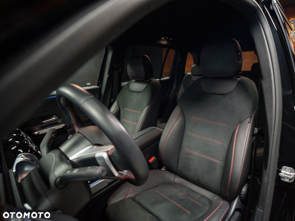 Mercedes-Benz GLB 200 AMG Line 7G-DCT - 11