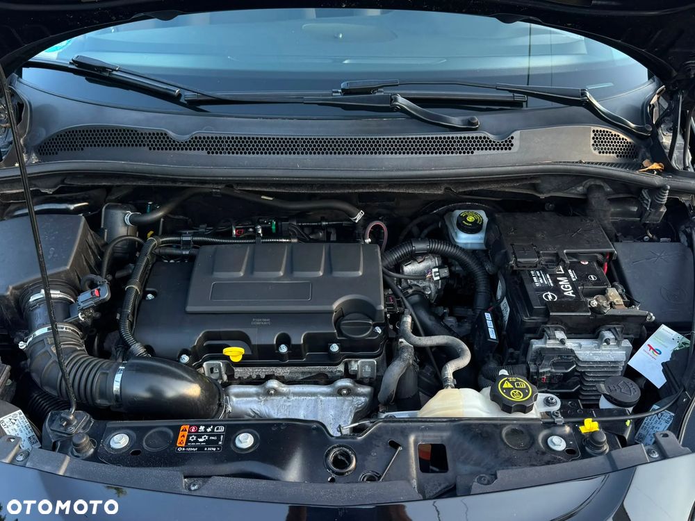 Opel Corsa 1.4 T 120 Lat S&S - 26
