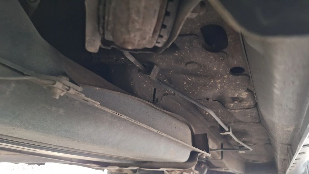 Toyota RAV4 2.0 D-4D Sol - 15