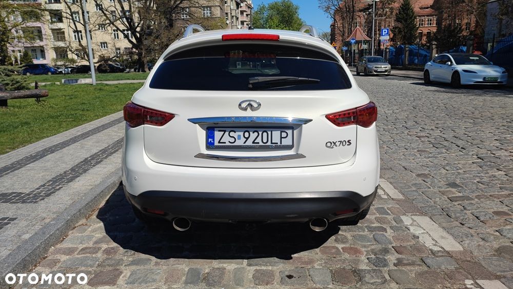 Infiniti QX70 3.7 S Premium - 6