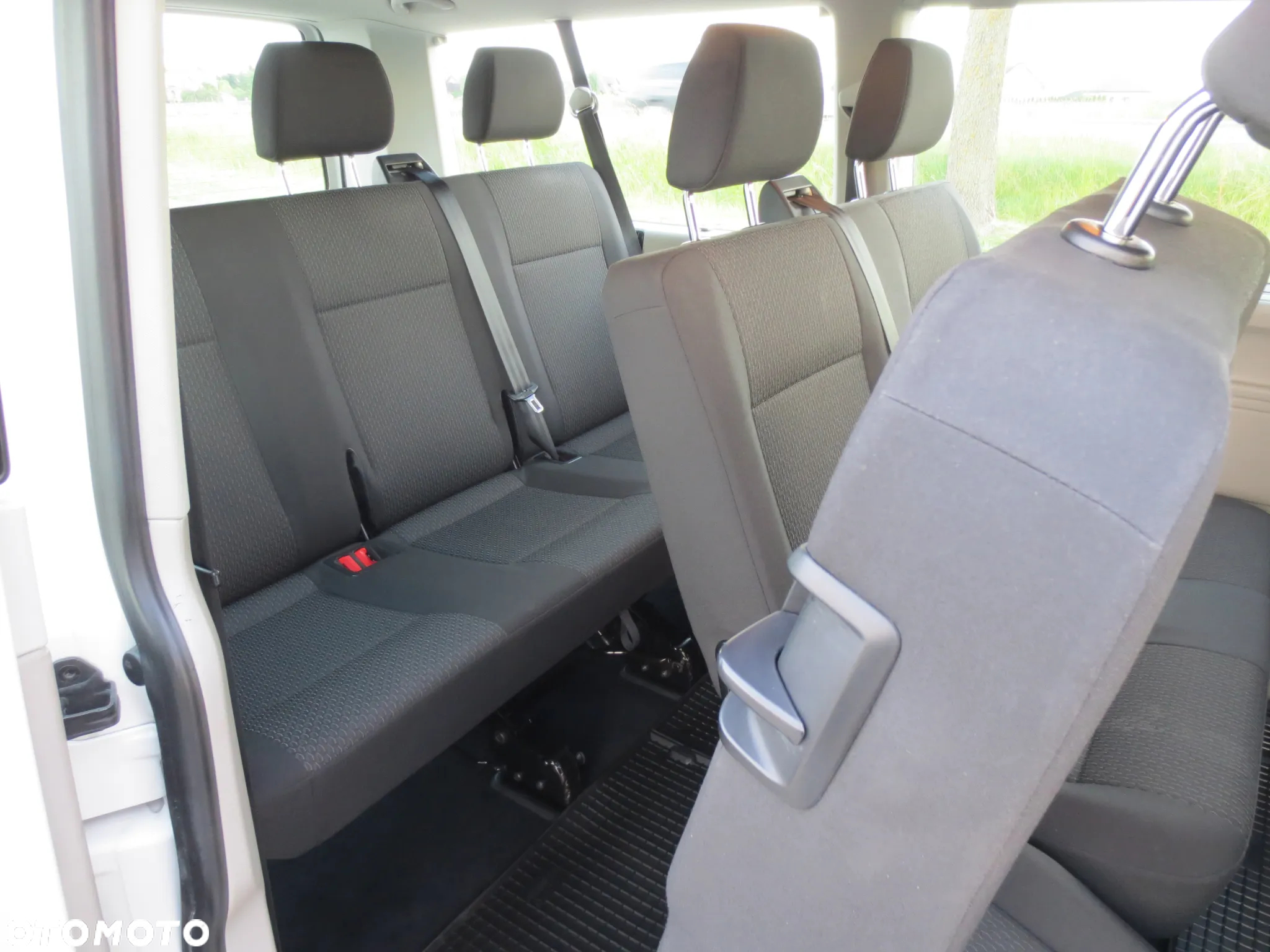 Volkswagen Caravelle 2.0 TDI L2 Trendline - 16