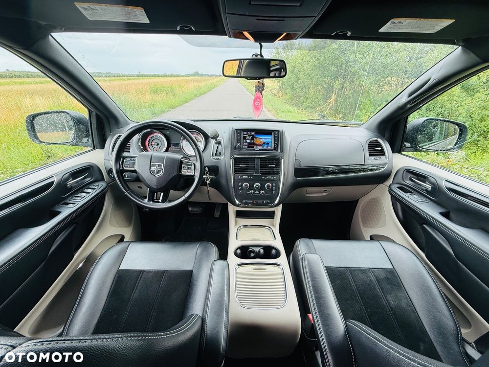 Dodge Grand Caravan 3.6 R/T - 5