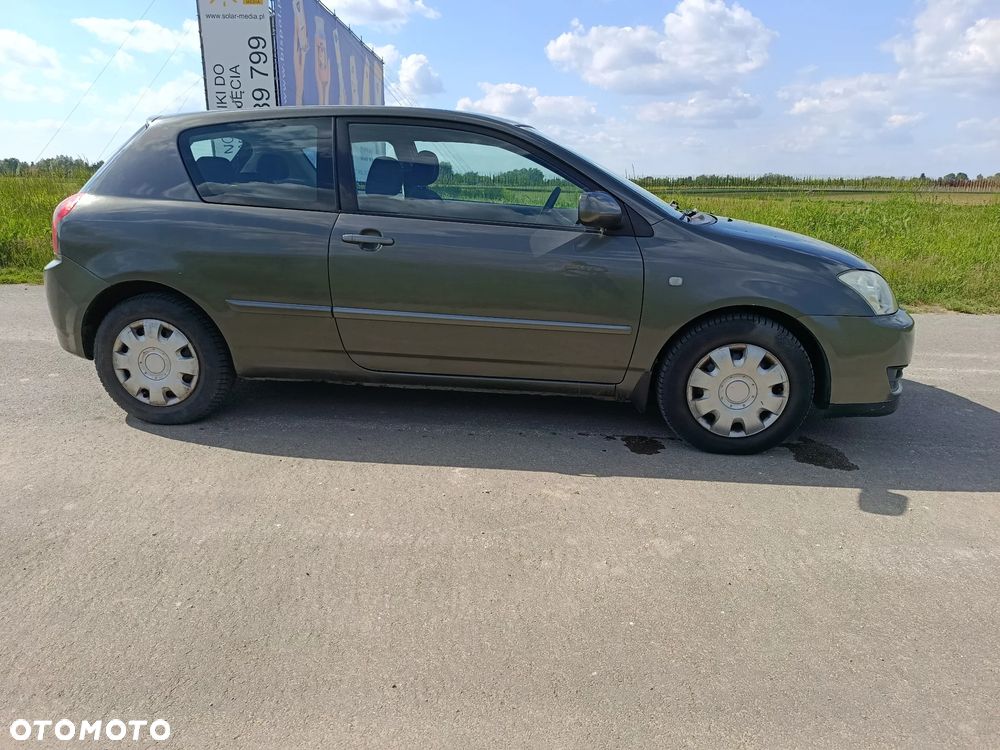 Toyota Corolla 1.6 VVT-i Dynamic - 3
