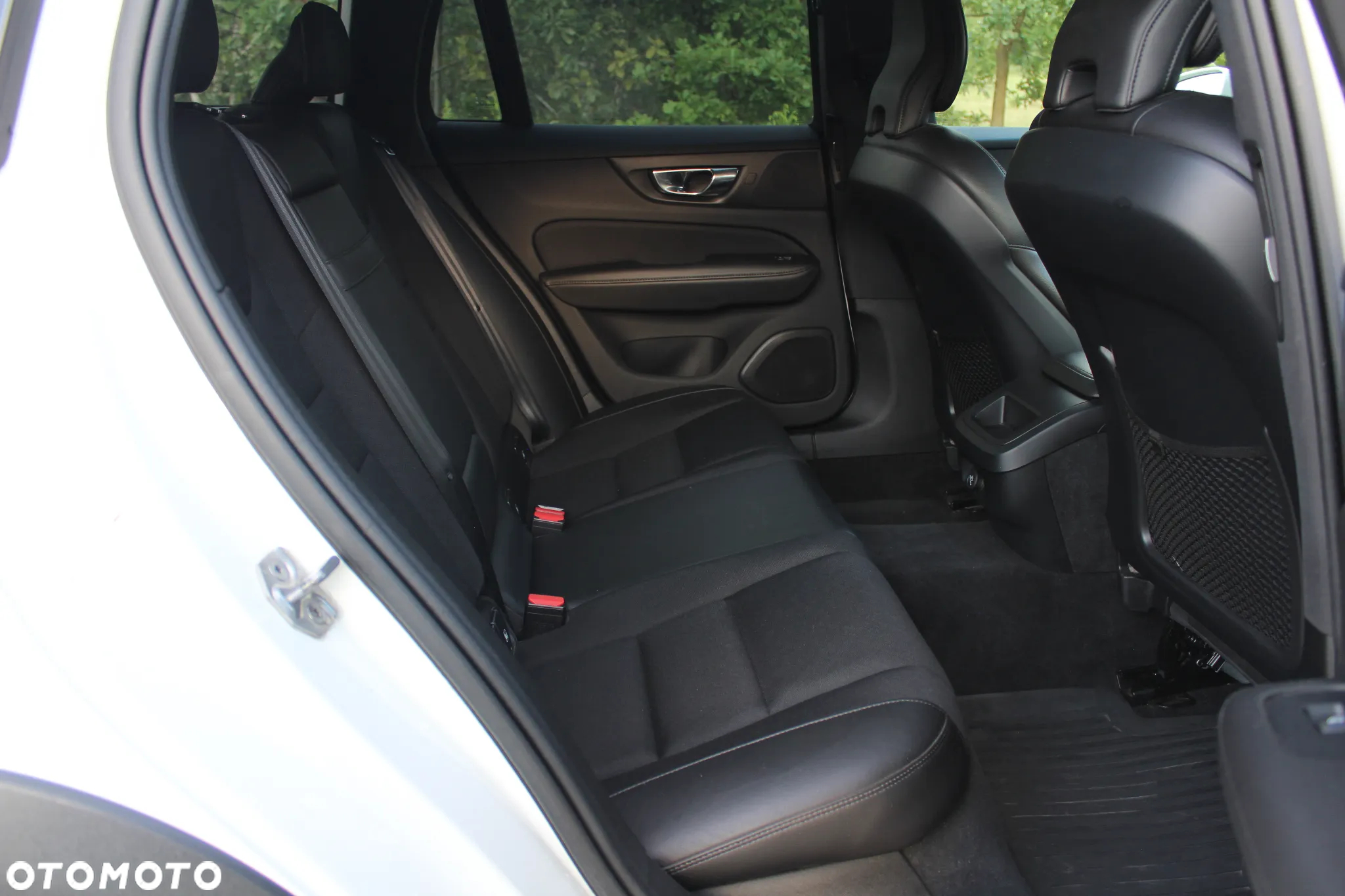 Volvo V60 Cross Country D4 AWD Geartronic Pro - 19