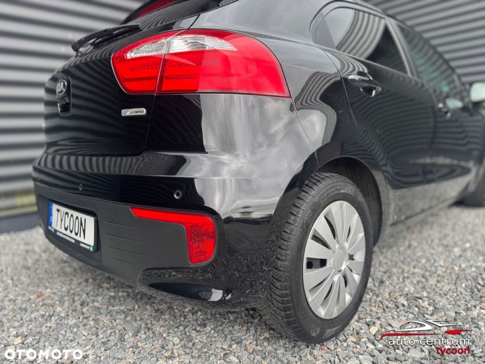 Kia Rio - 33