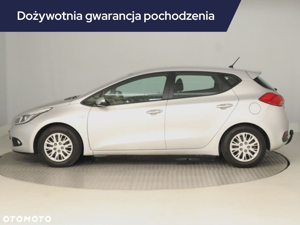 Kia Ceed - 4