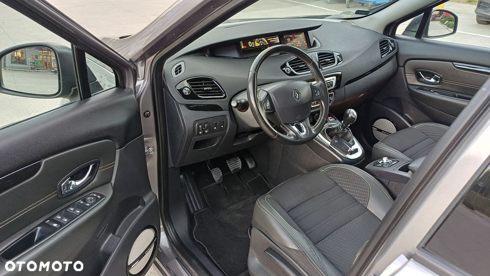 Renault Scenic Energy dCi 130 Euro 6 S&S Bose Edition - 19