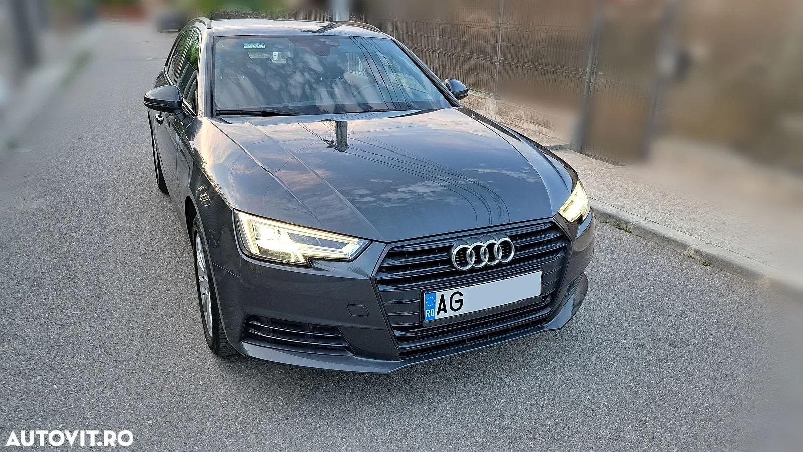 Audi A4 - 1