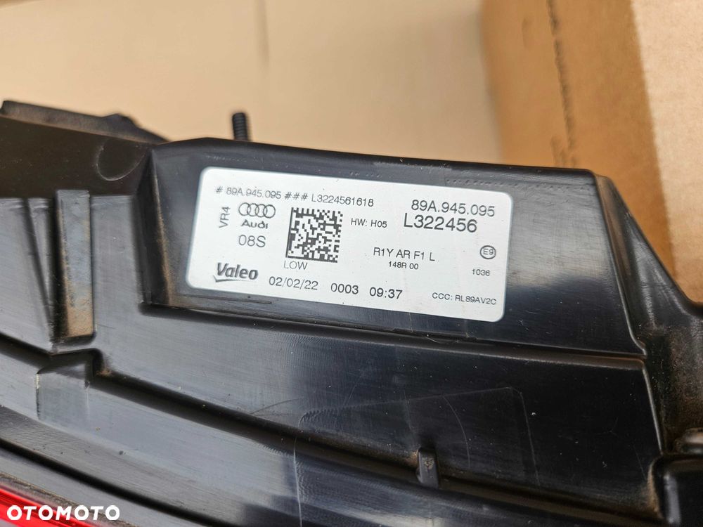 AUDI A4 E-TRON E TRON lampa tył blenda klapy bagażnika 89A945095 - 9