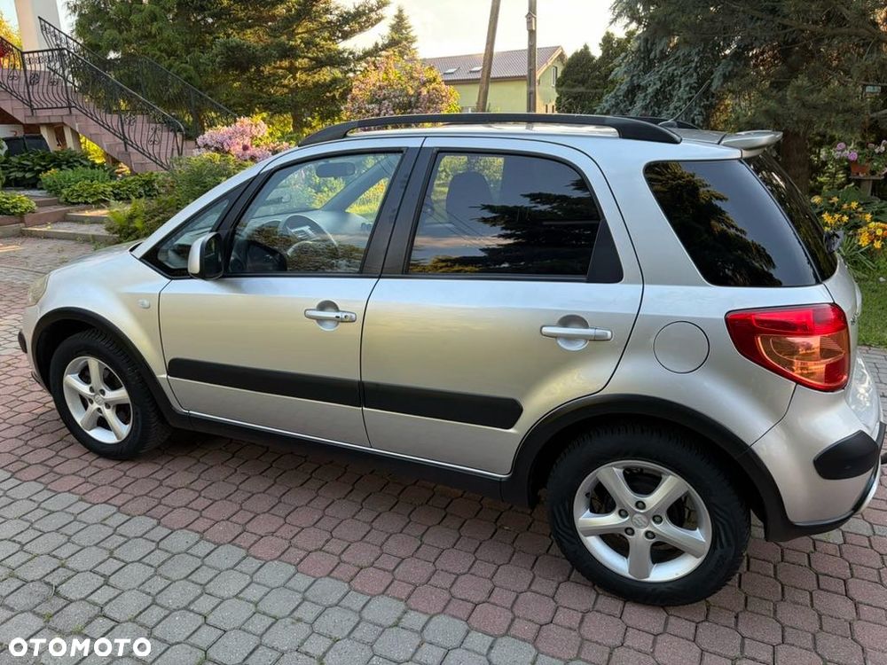 Suzuki SX4 1.6 VVT 4x2 Comfort - 4