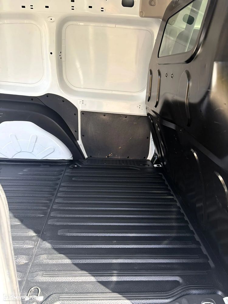 Renault Kangoo 1.5 dCi Business S/S 4d 95hp - 6