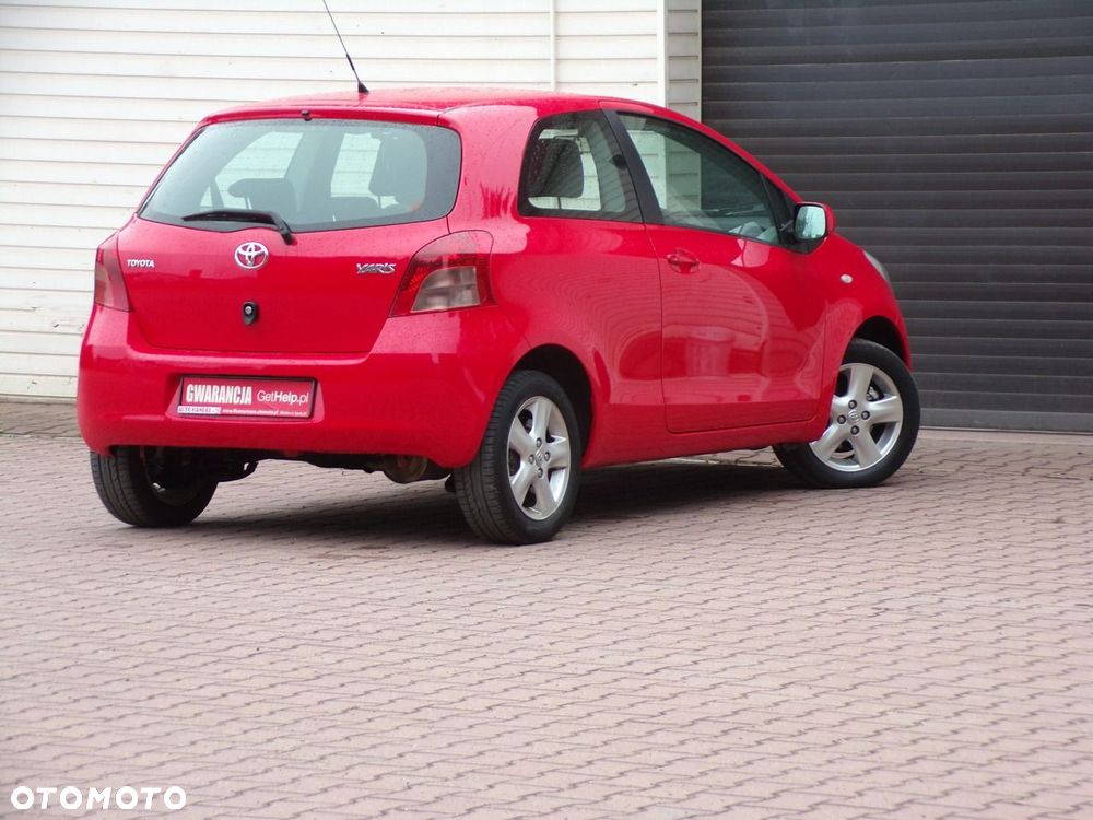 Toyota Yaris - 13