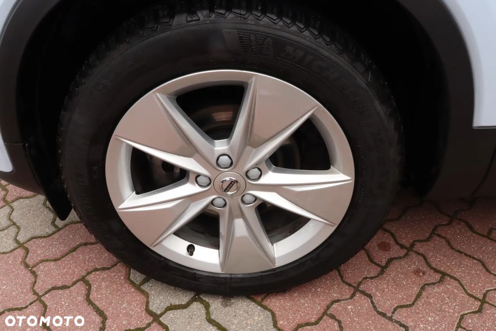 Volvo XC 40 T2 Core - 11