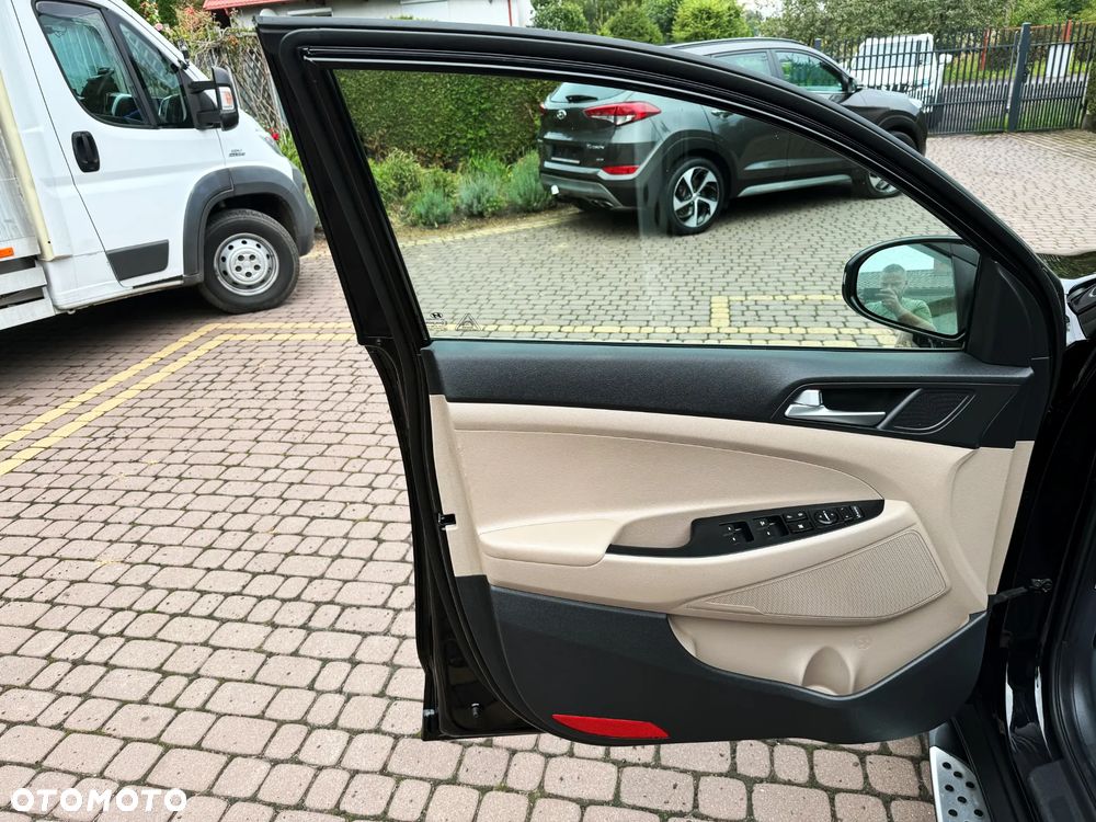 Hyundai Tucson - 36