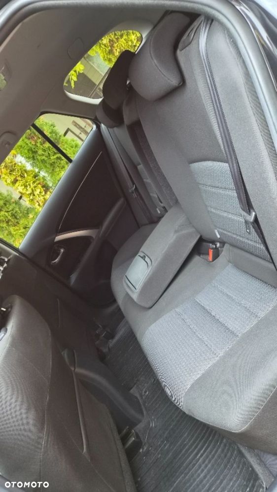 Toyota Avensis Touring Sports 1.8 Business Edition - 19