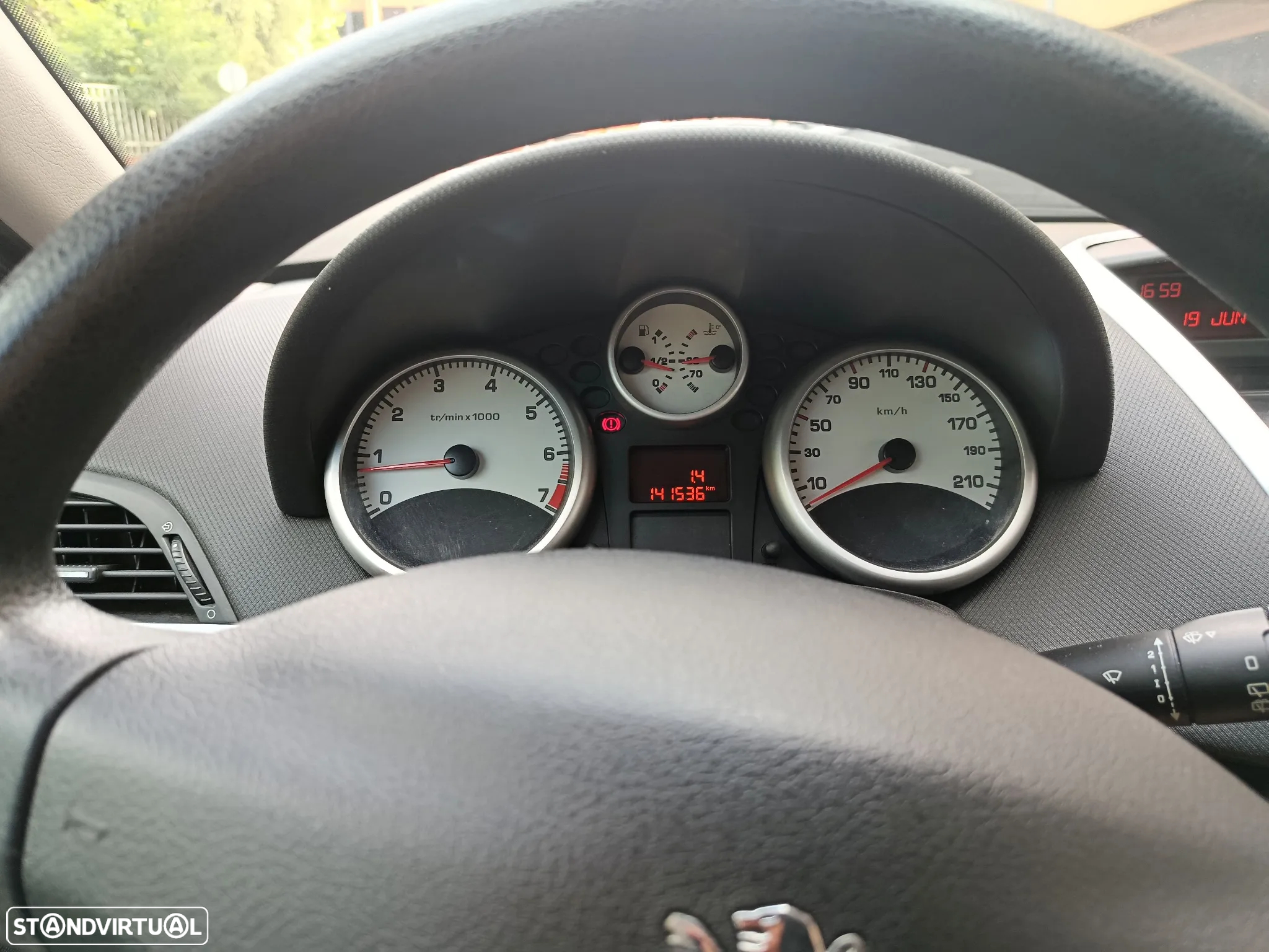 Peugeot 207 - 6