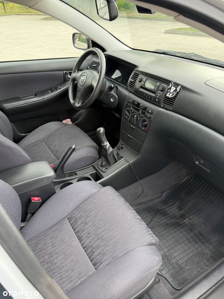 Toyota Corolla 1.6 VVT-i Terra Polaris - 17