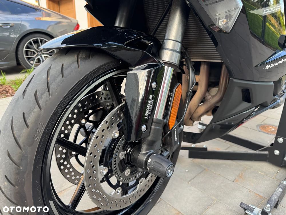 Kawasaki Ninja 1000 SX - 13