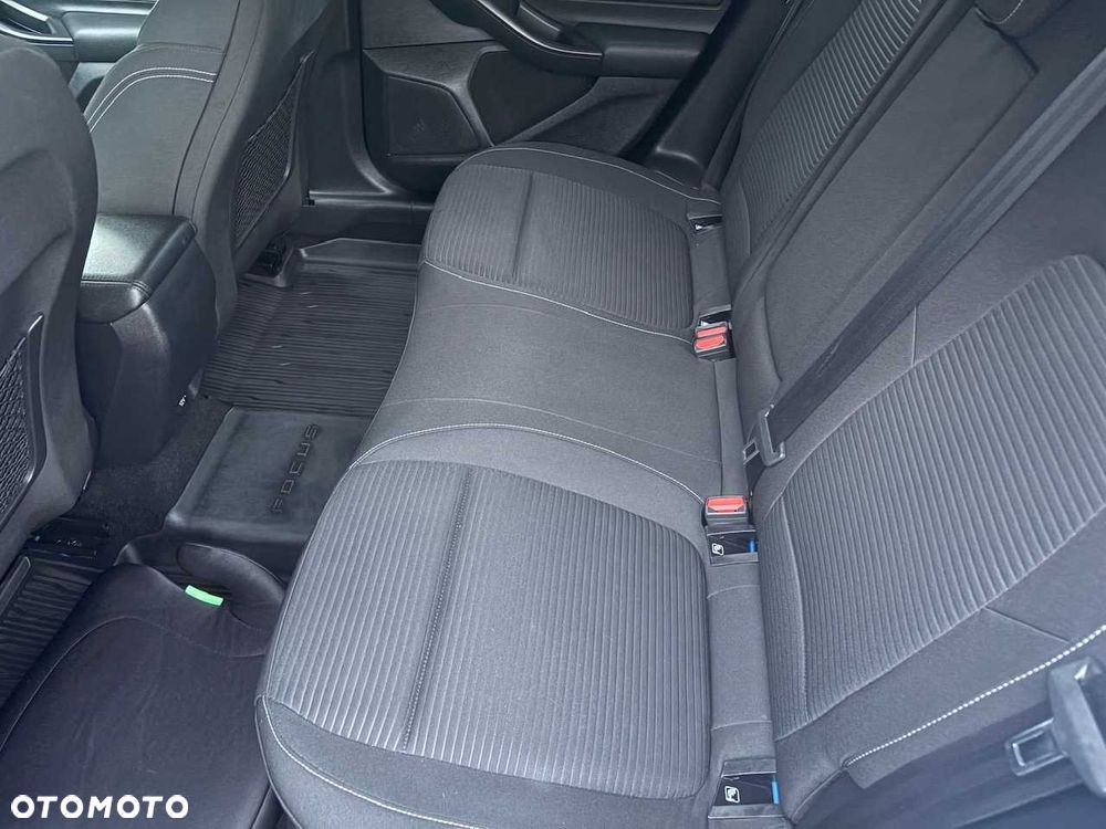 Ford Focus - 6