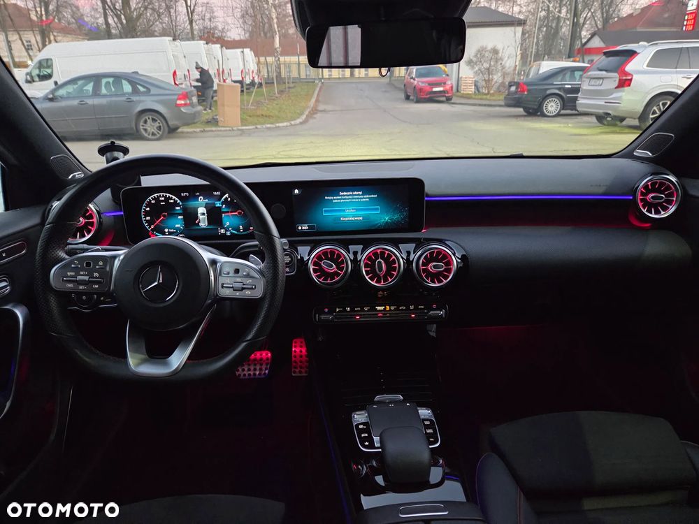 Mercedes-Benz Klasa A 220 4-Matic AMG Line 7G-DCT - 33