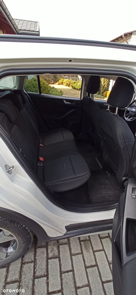 Ford Focus 1.5 EcoBoost Active - 9
