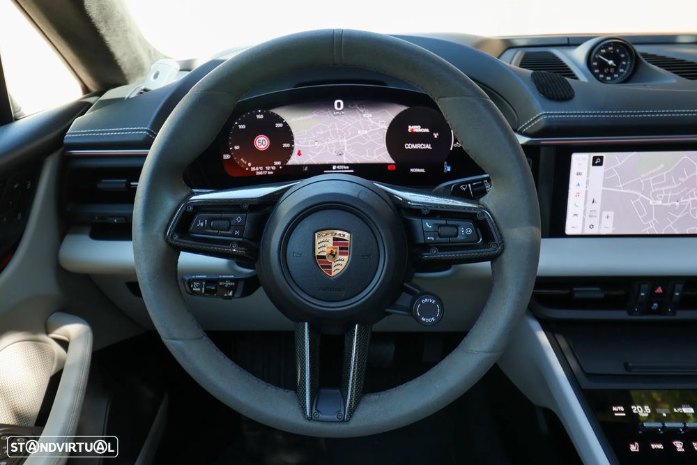 Porsche Macan Electric 4 - 26