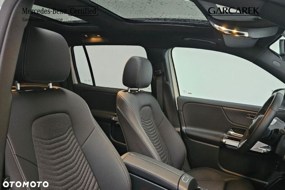 Mercedes-Benz GLB - 25