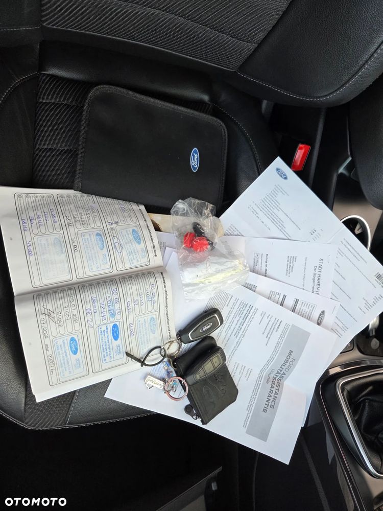 Ford Kuga 2.0 TDCi 2x4 Titanium - 26