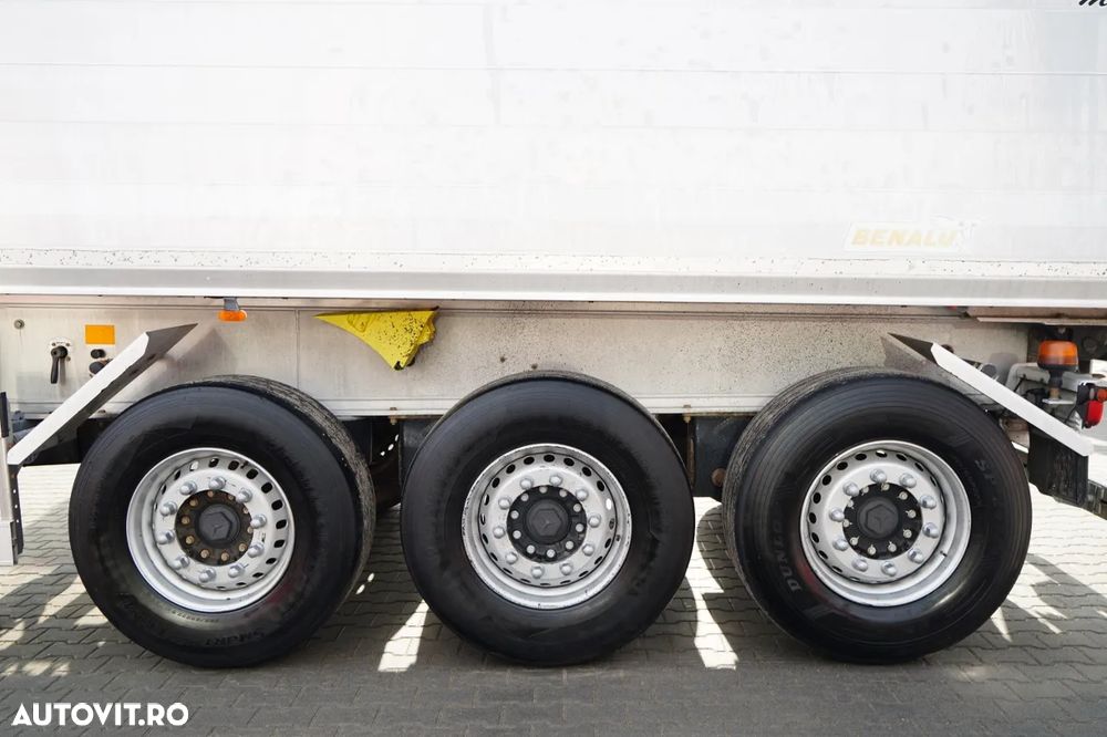 Benalu BENALU / 27 m3 / ALUMINIU / AXĂ RIDICATĂ / GREUTATE: 5.100 KG / PERDĂ ELECTRICĂ - 19