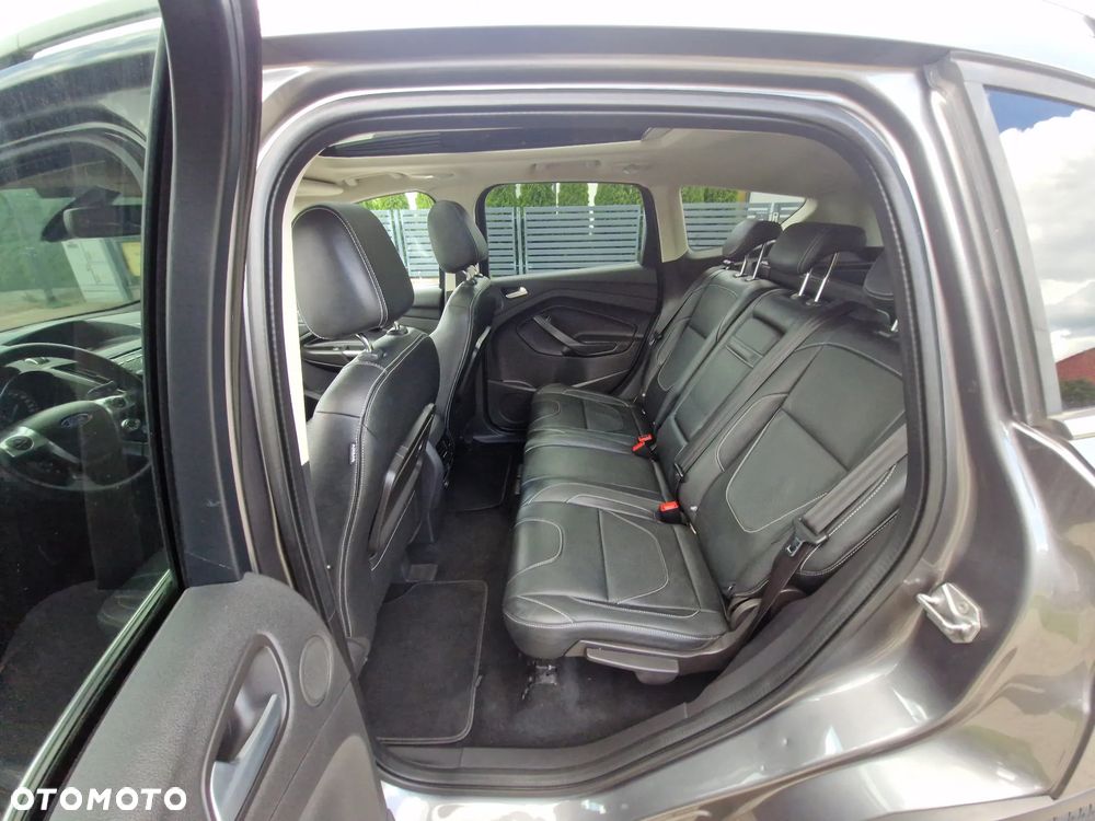 Ford Kuga 2.0 TDCi 4WD Titanium Plus - 24