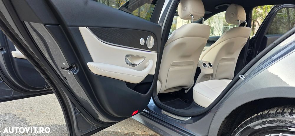Mercedes-Benz E 220 d Aut. - 26