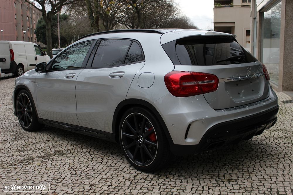 Mercedes-Benz GLA 45 AMG 4-Matic - 8