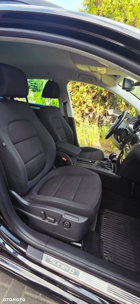 Skoda Superb 2.0 TDI 4x4 Elegance DSG - 35
