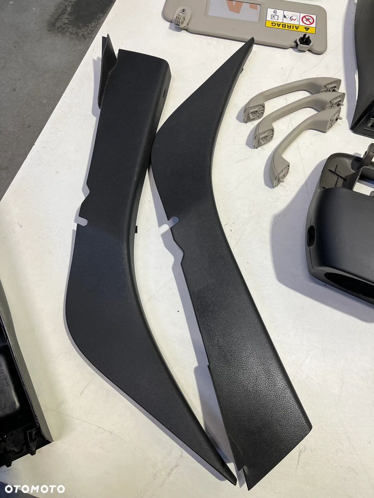 WYPOSAŻENIE WNĘTRZ PODSUFITKA DACIA LOGAN II 2015rok - 6