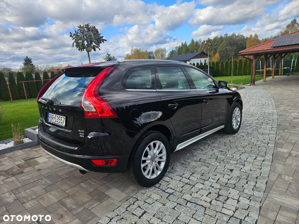 Volvo XC 60 2.4D AWD RDesign - 23