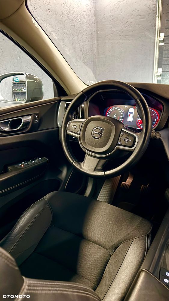 Volvo XC 60 - 5