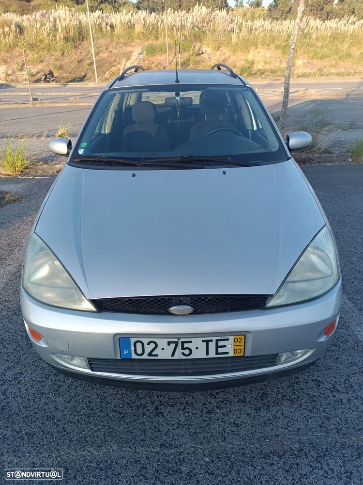 Ford Focus SW - 14