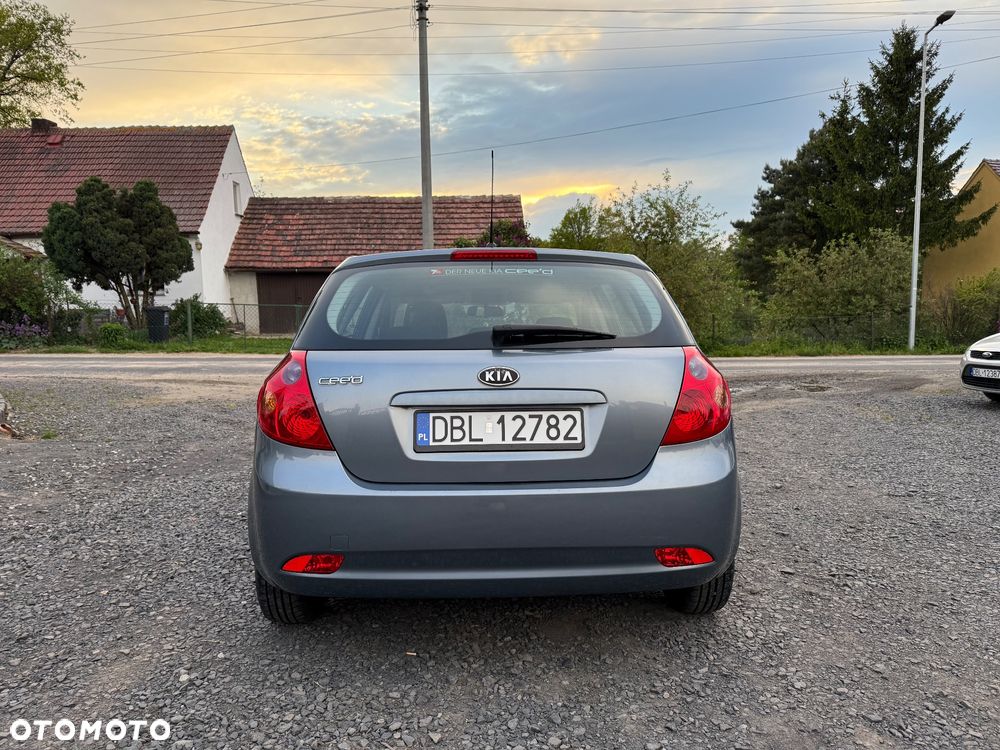 Kia Ceed 1.4 CVVT LX - 5