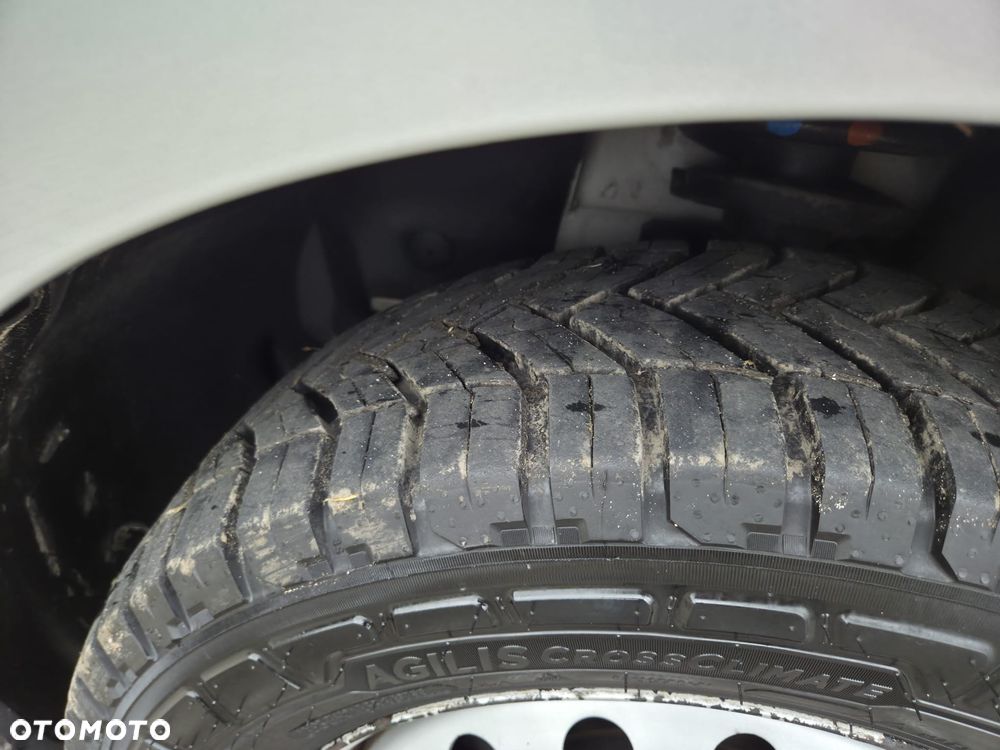 Renault TRAFIC LONG KLIMA TEMPOMAT ORYGINAŁ LAKIER I PRZEBIEG - 13