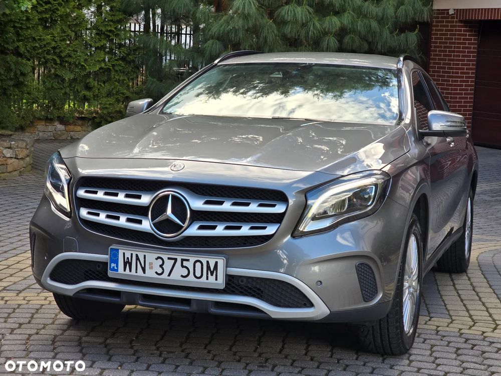 Mercedes-Benz GLA 200 7G-DCT Style - 1