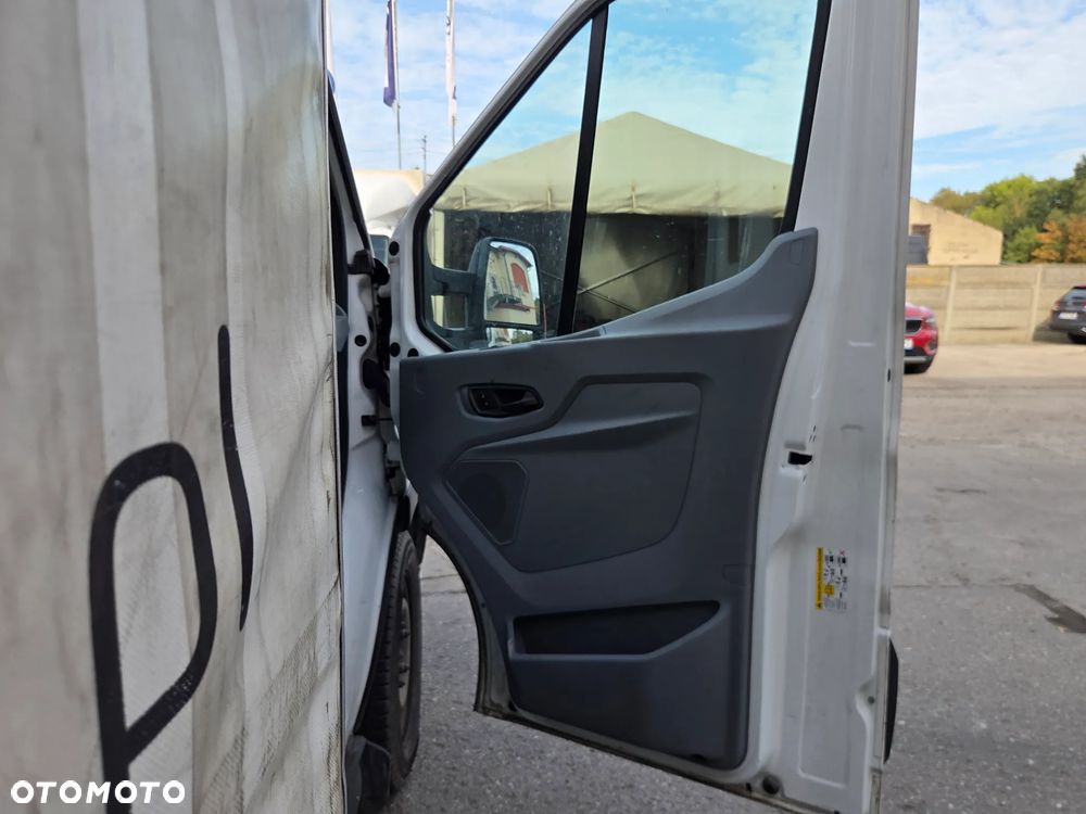 Ford Transit 2.0 TDCi 130KM M6 FWD - 18