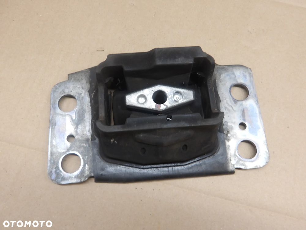FORD S-MAX 06-10 1.8TDCI ŁAPA PODUSZKA SKRZYNI BIEGÓW 6G91-7M121-AC - 2