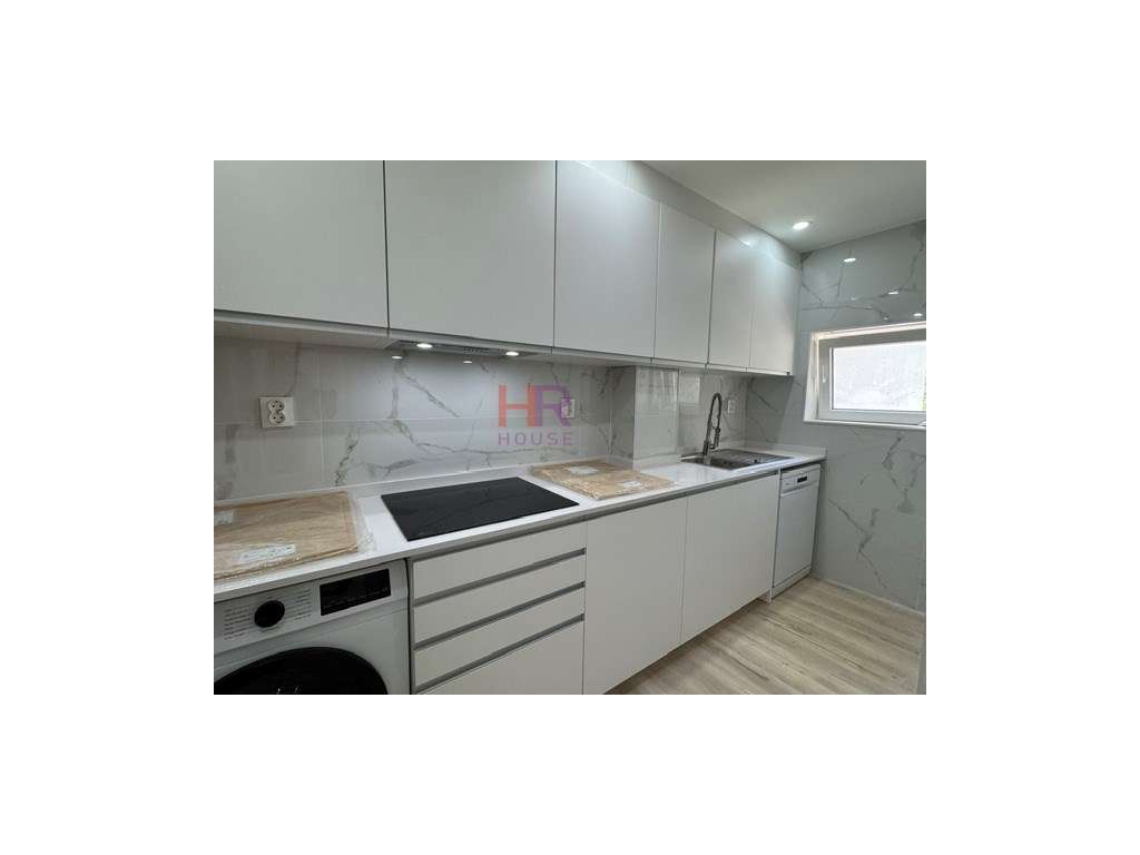 Apartamento T2 novo para arrendar na zona central de Coimbra. Dispõ... - Grande imagem: 2/25