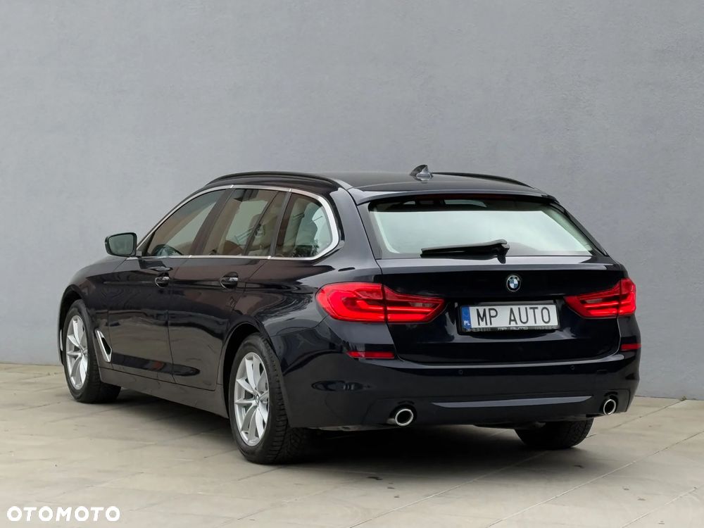 BMW Seria 5 520d - 4