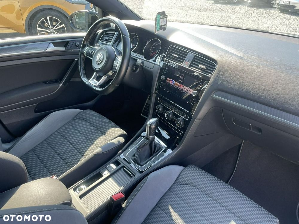Volkswagen Golf 1.5 eTSI OPF DSG R-Line - 32