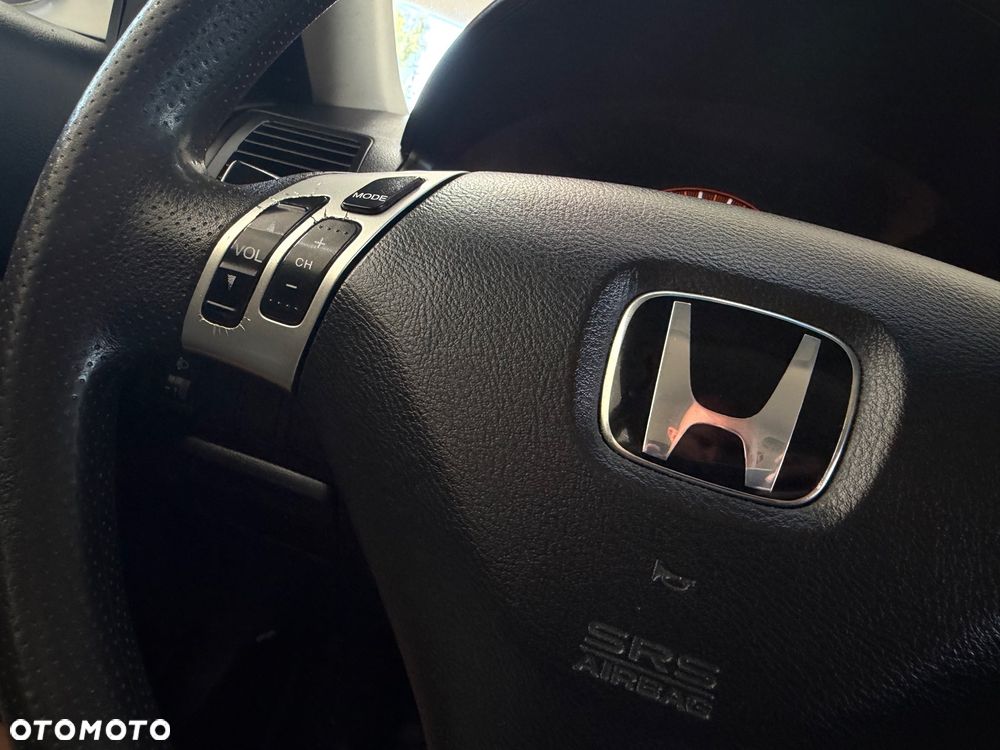 Honda Accord 2.0 Comfort - 35