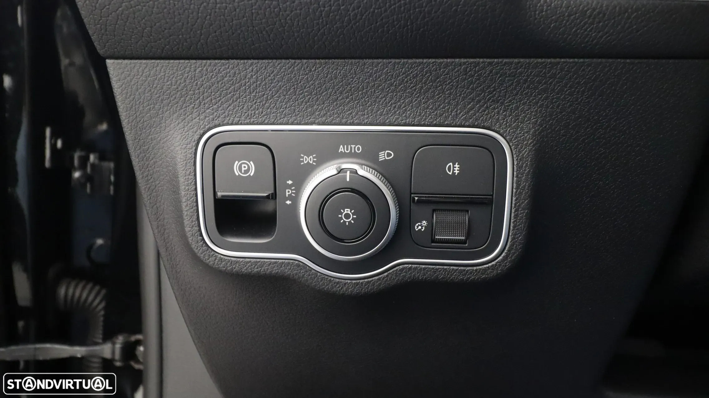 Mercedes-Benz GLB 180 d AMG Line - 19