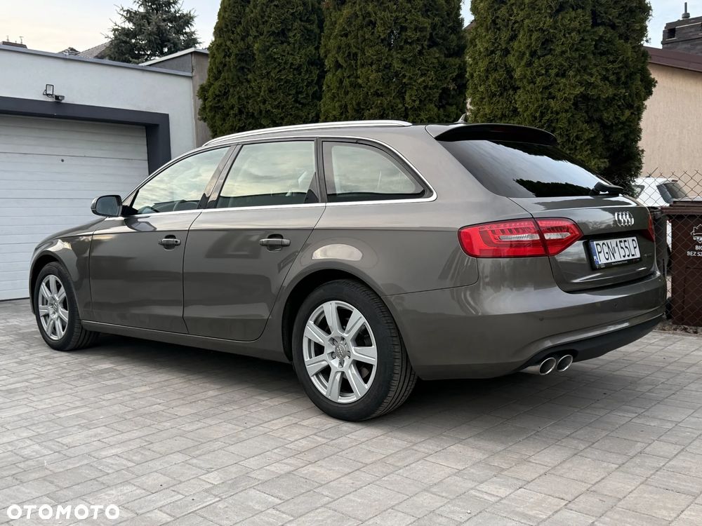 Audi A4 Avant 2.0 TDI DPF clean diesel quattro S tronic Ambition - 2