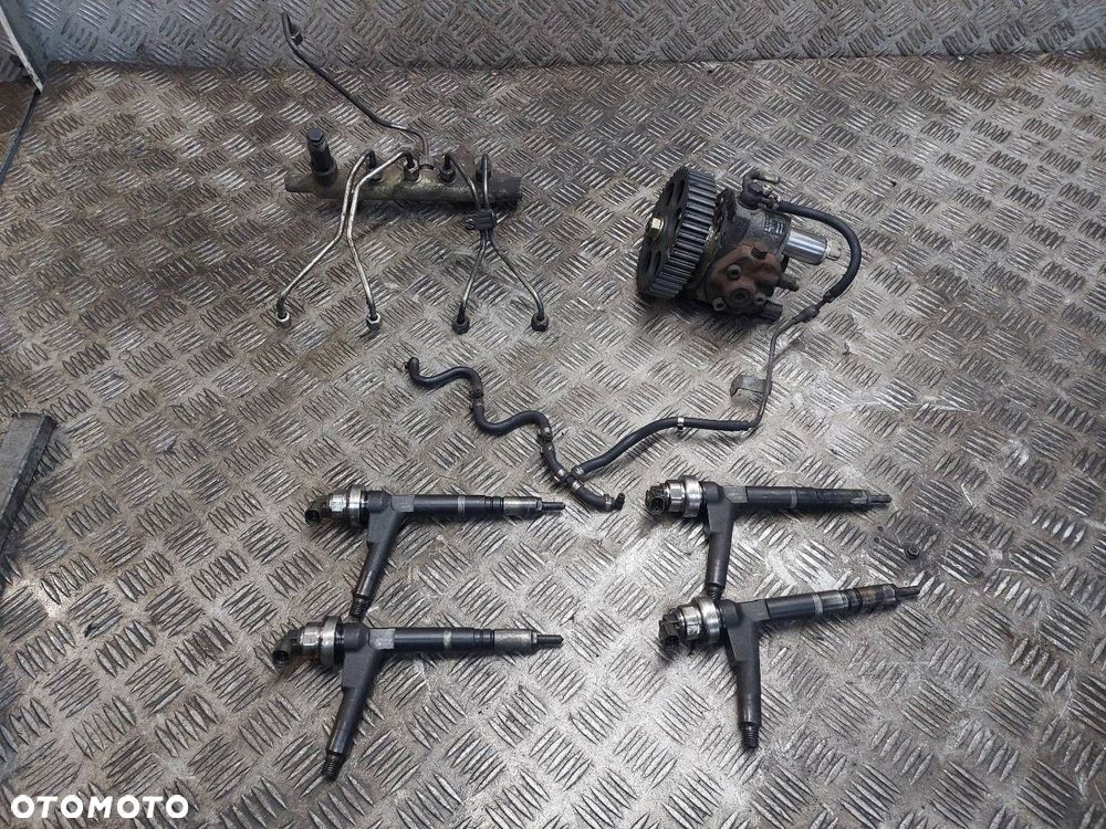 POMPA WTRYSKOWA + WTRYSKIWACZE MERIVA A 1.7 CDTI 8-97313862-2 897313-8612 - 1