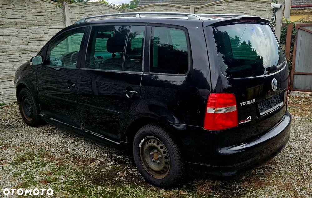 Volkswagen Touran 2.0 TDI Trendline - 4